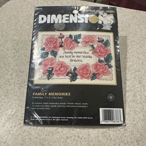 Dimensions counter cross stitch kit, family memories 7 x 5” new in package